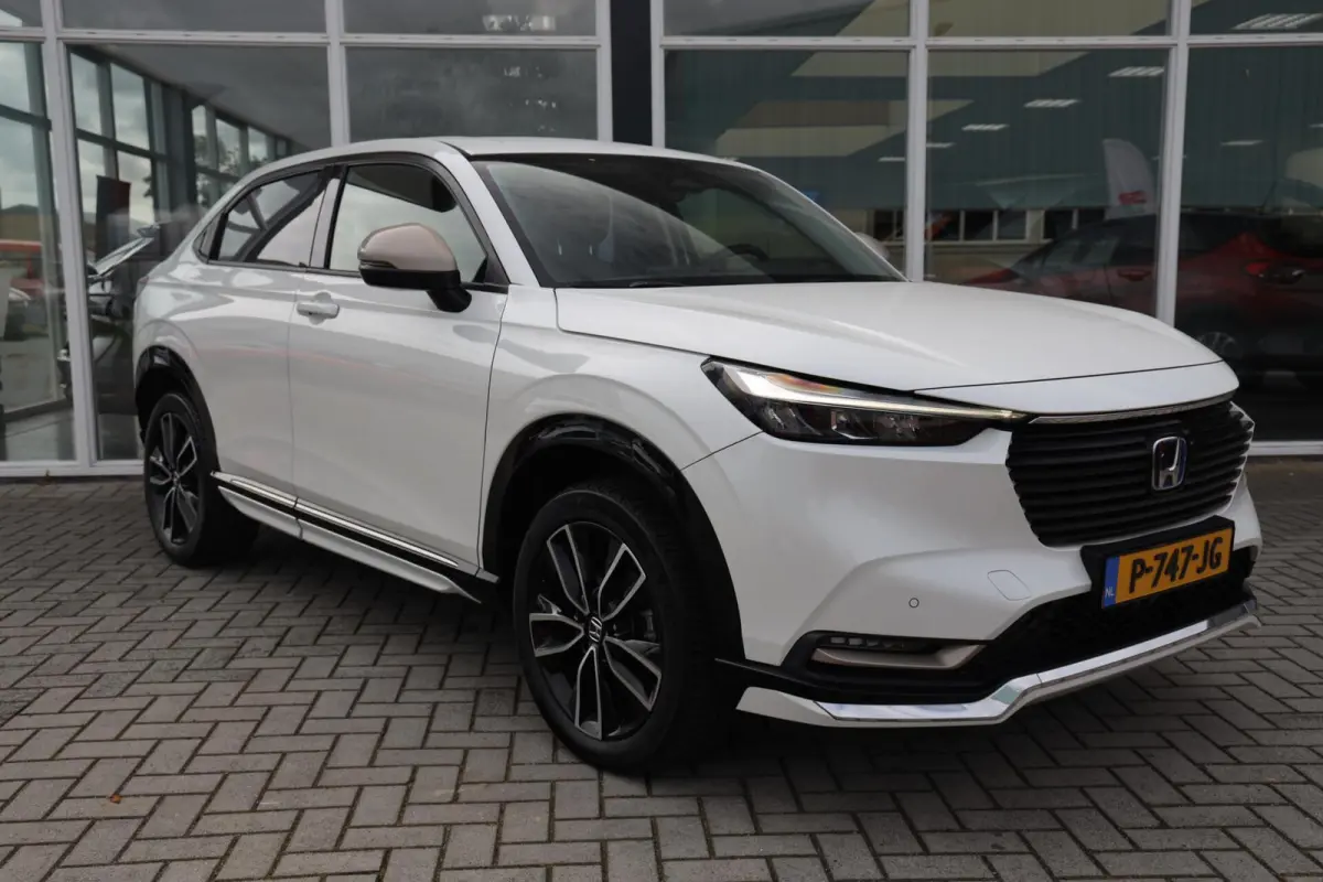 1.5 e:HEV Advance Style|Camera|Stoelverwarming|Navi|Apple carplay/Android auto|