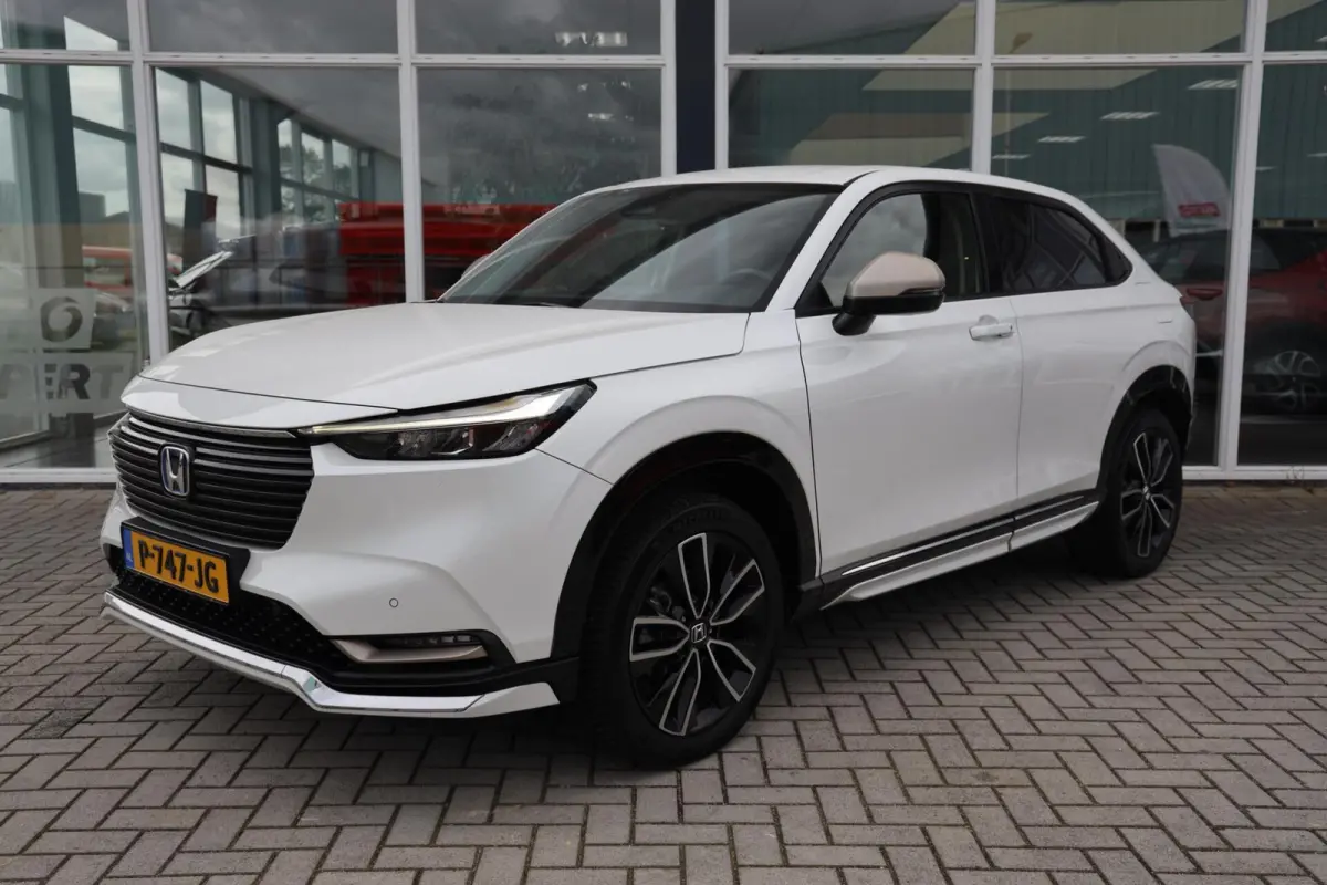 1.5 e:HEV Advance Style|Camera|Stoelverwarming|Navi|Apple carplay/Android auto|