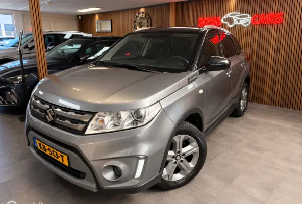 1.6 Exclusive/ Navigatie/ Camera / Nette staat