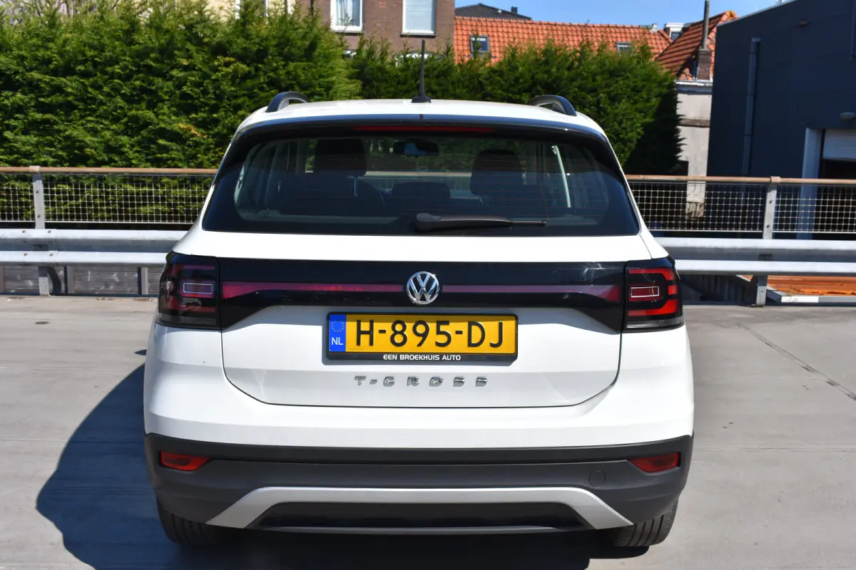 1.0 TSI 95PK Life | ADAPT. CRUISE | AIRCO | LED | BLUETOOTH