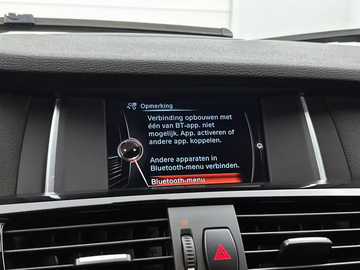 xDrive20i Executive | AUTOMAAT | TREKHAAK | M-PAKKET | NAVIGATIE | ACHTERUITRIJCAMERA | SPORTSTOELEN | TREKHAAK | ELEKTRISCHE ACHTERKLEP | CLIMATE CONTROL | CRUISE CONTROL | BI-XENON KOPLAMP