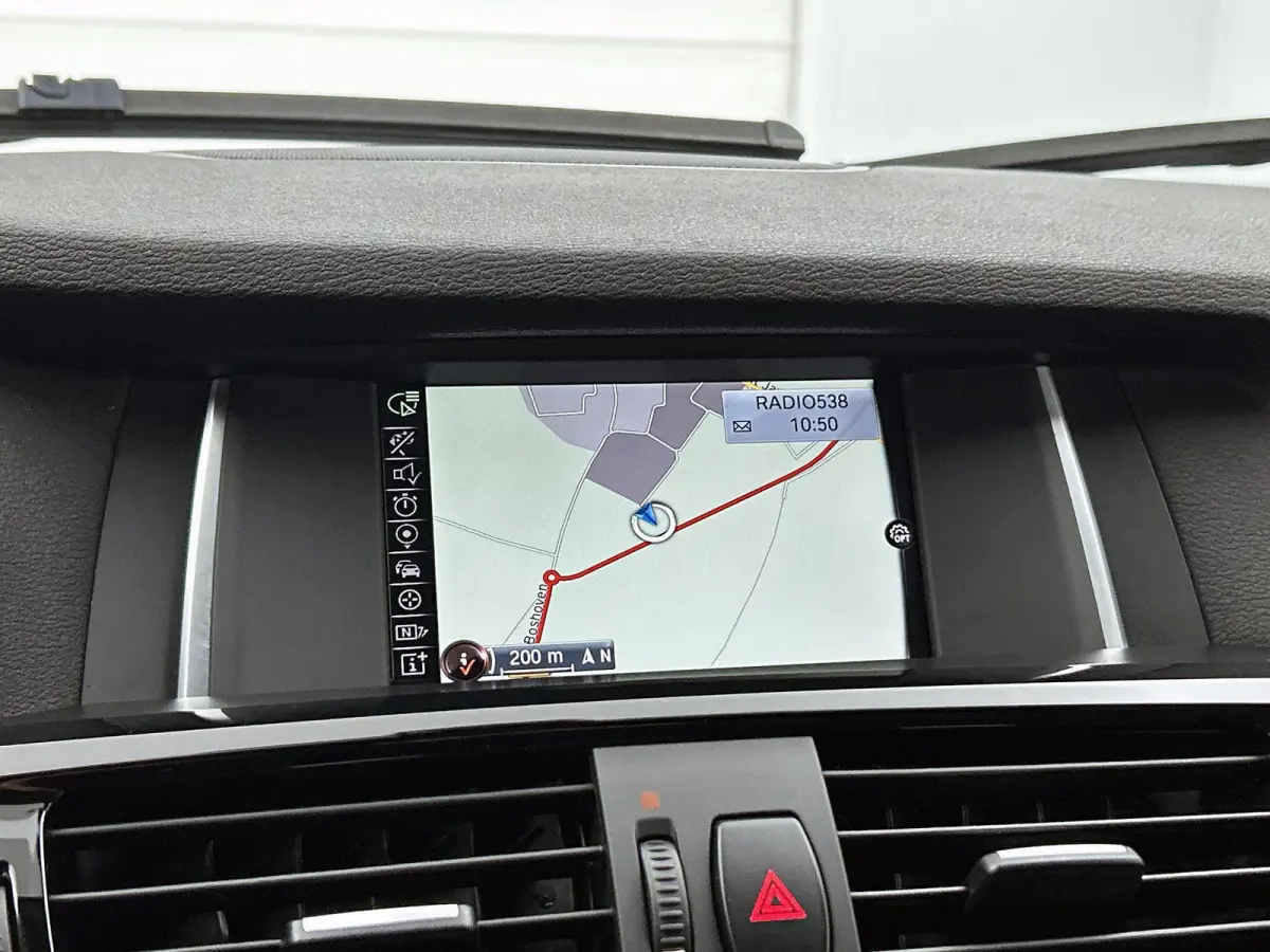 xDrive20i Executive | AUTOMAAT | TREKHAAK | M-PAKKET | NAVIGATIE | ACHTERUITRIJCAMERA | SPORTSTOELEN | TREKHAAK | ELEKTRISCHE ACHTERKLEP | CLIMATE CONTROL | CRUISE CONTROL | BI-XENON KOPLAMP