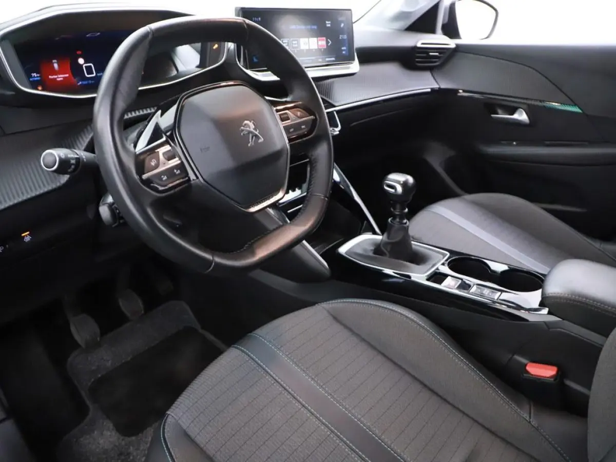 1.2T 100pk Allure Pack H.Leder/Camera/Ecc/Nav /CarPlay/El.Pakket/Vc/4S.banden