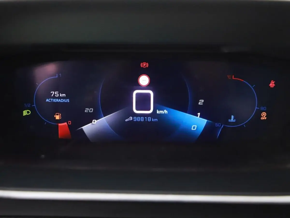 1.2T 100pk Allure Pack H.Leder/Camera/Ecc/Nav /CarPlay/El.Pakket/Vc/4S.banden