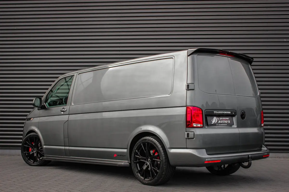2.0 TDI L2H1 150PK JB- EDITION DSG / PDC / VERLAGINGSVEREN / LEDEREN BEKLEDING / FULL / APPLE CARPLAY /NAVI