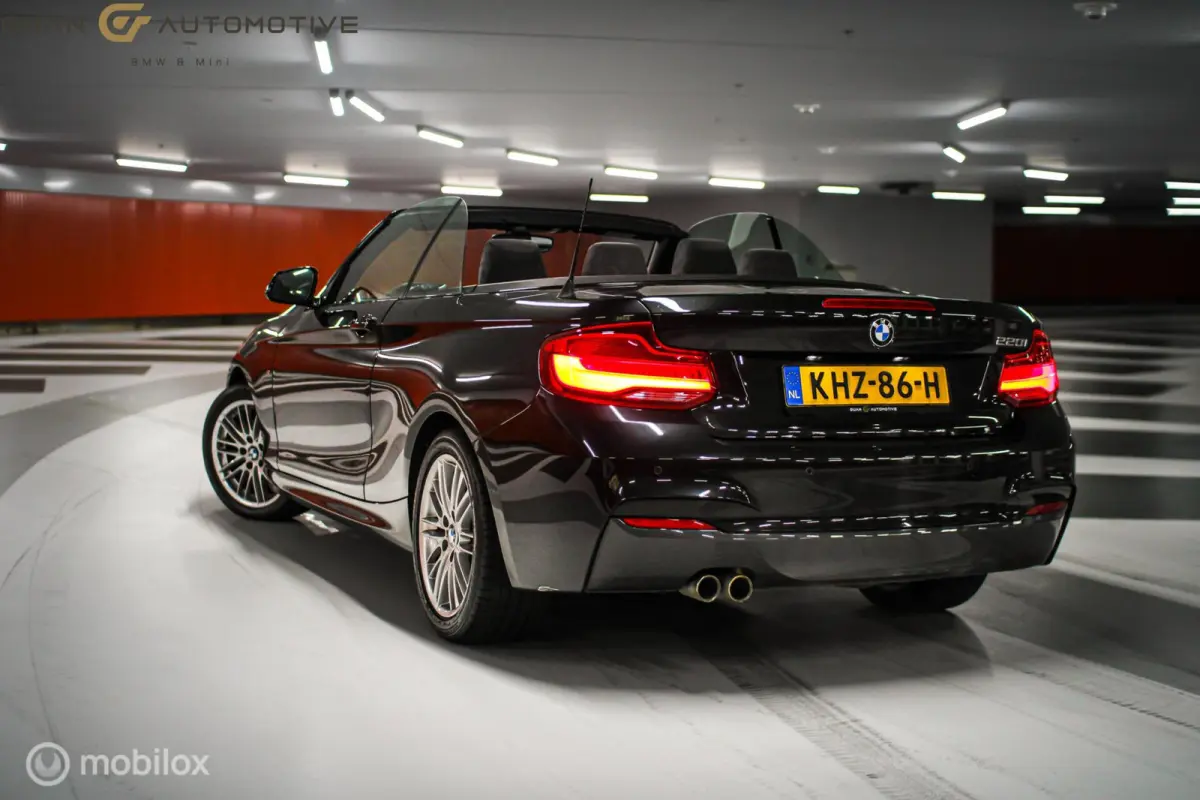 220i | M sport | Stoelverw | Alcantara |