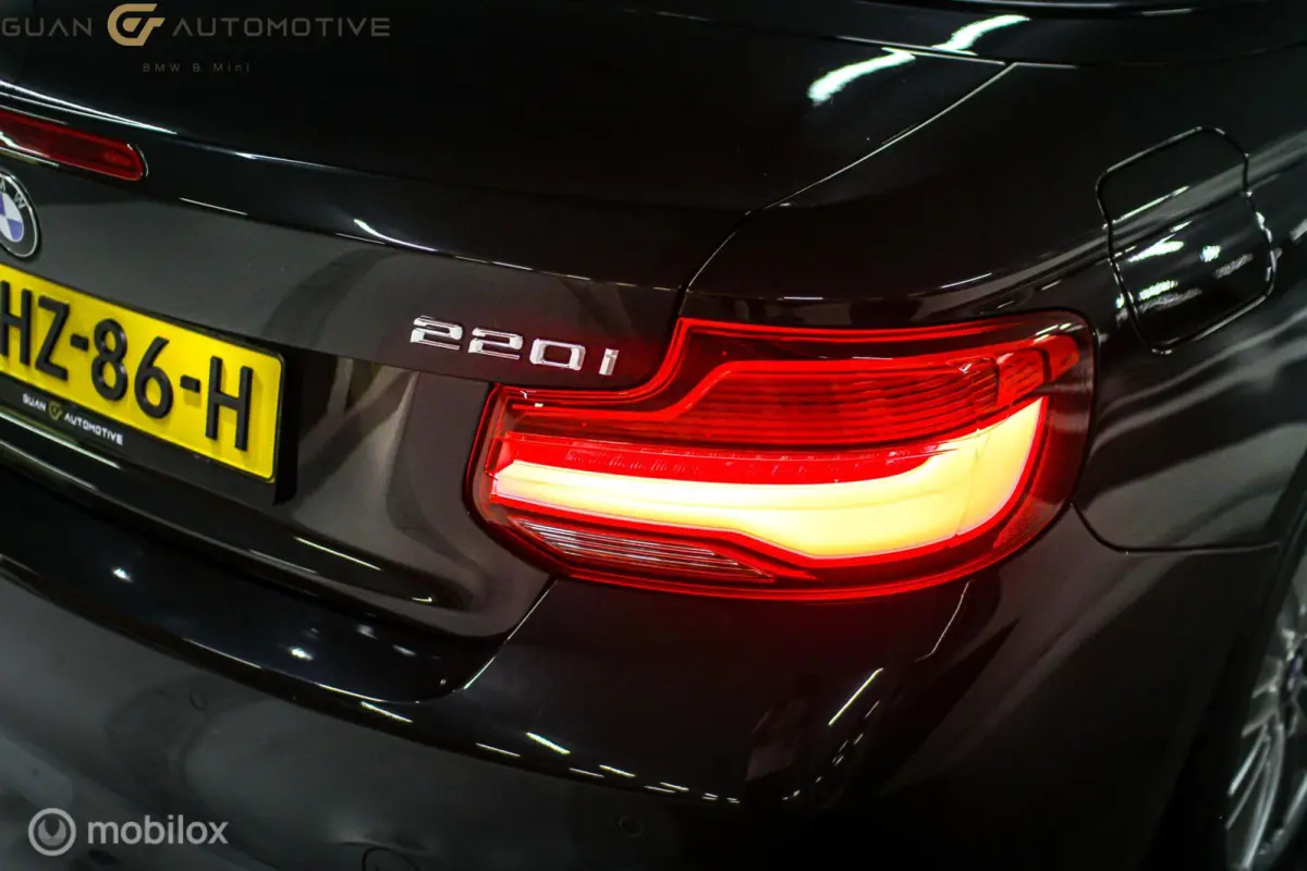 220i | M sport | Stoelverw | Alcantara |