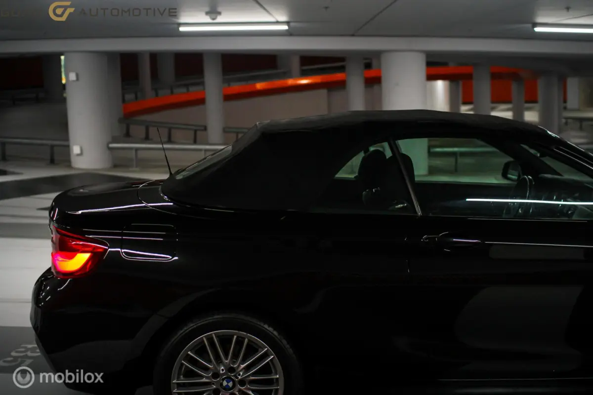 220i | M sport | Stoelverw | Alcantara |