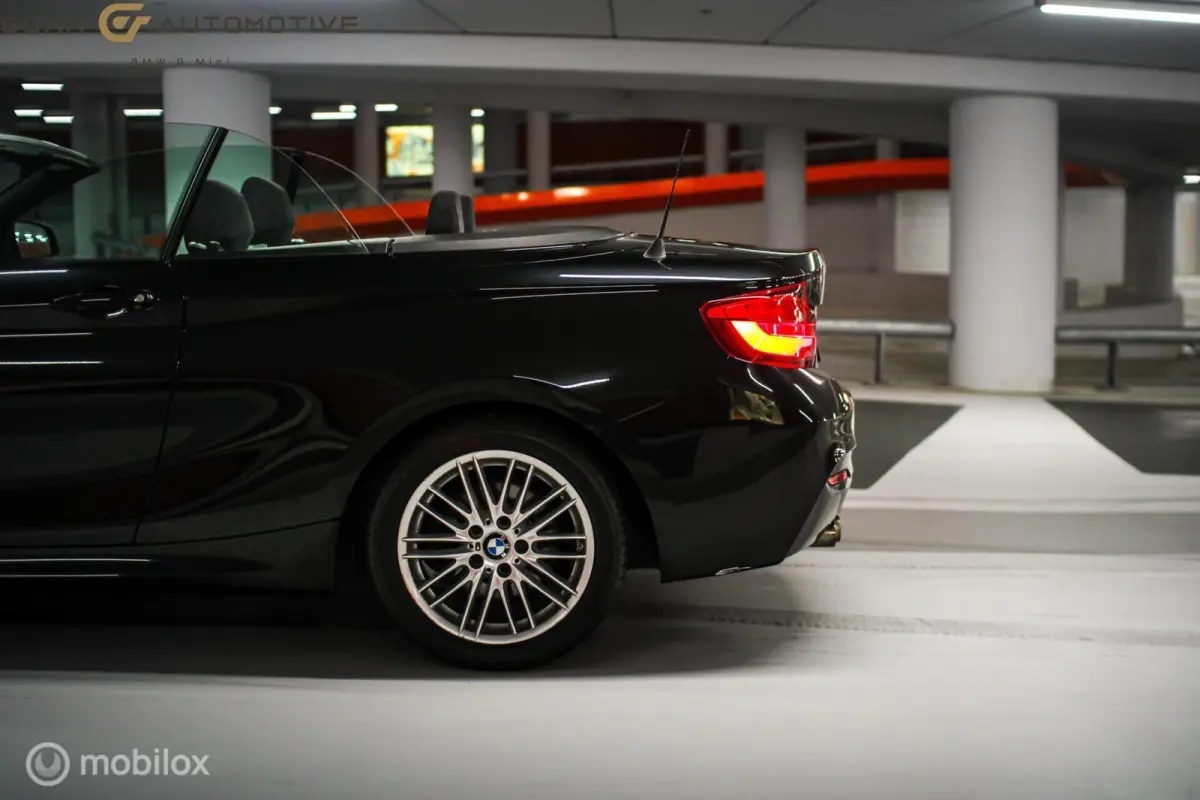 220i | M sport | Stoelverw | Alcantara |