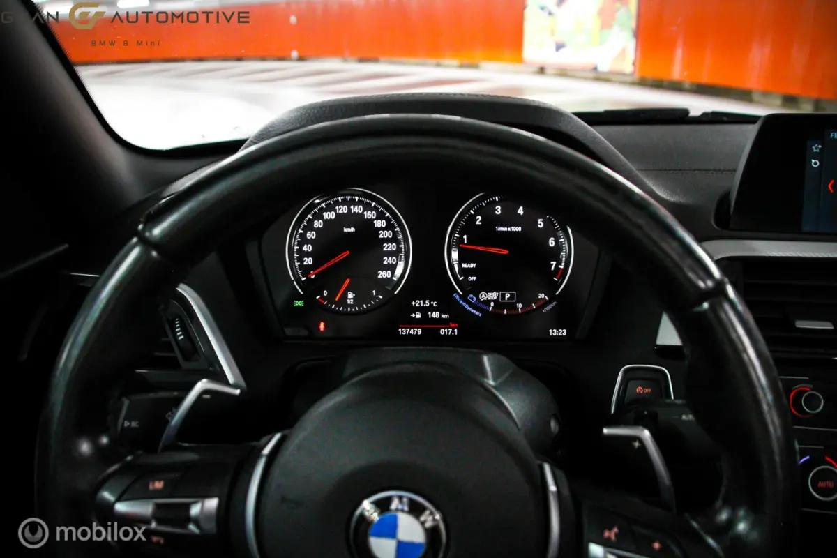 220i | M sport | Stoelverw | Alcantara |