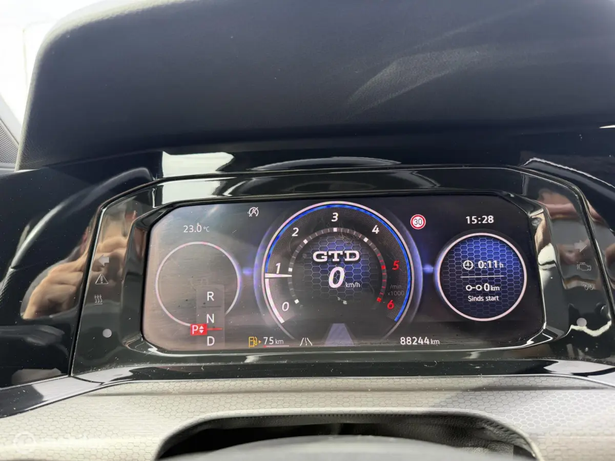 2.0 TDI GTD Pano/ CarPlay/ Leder