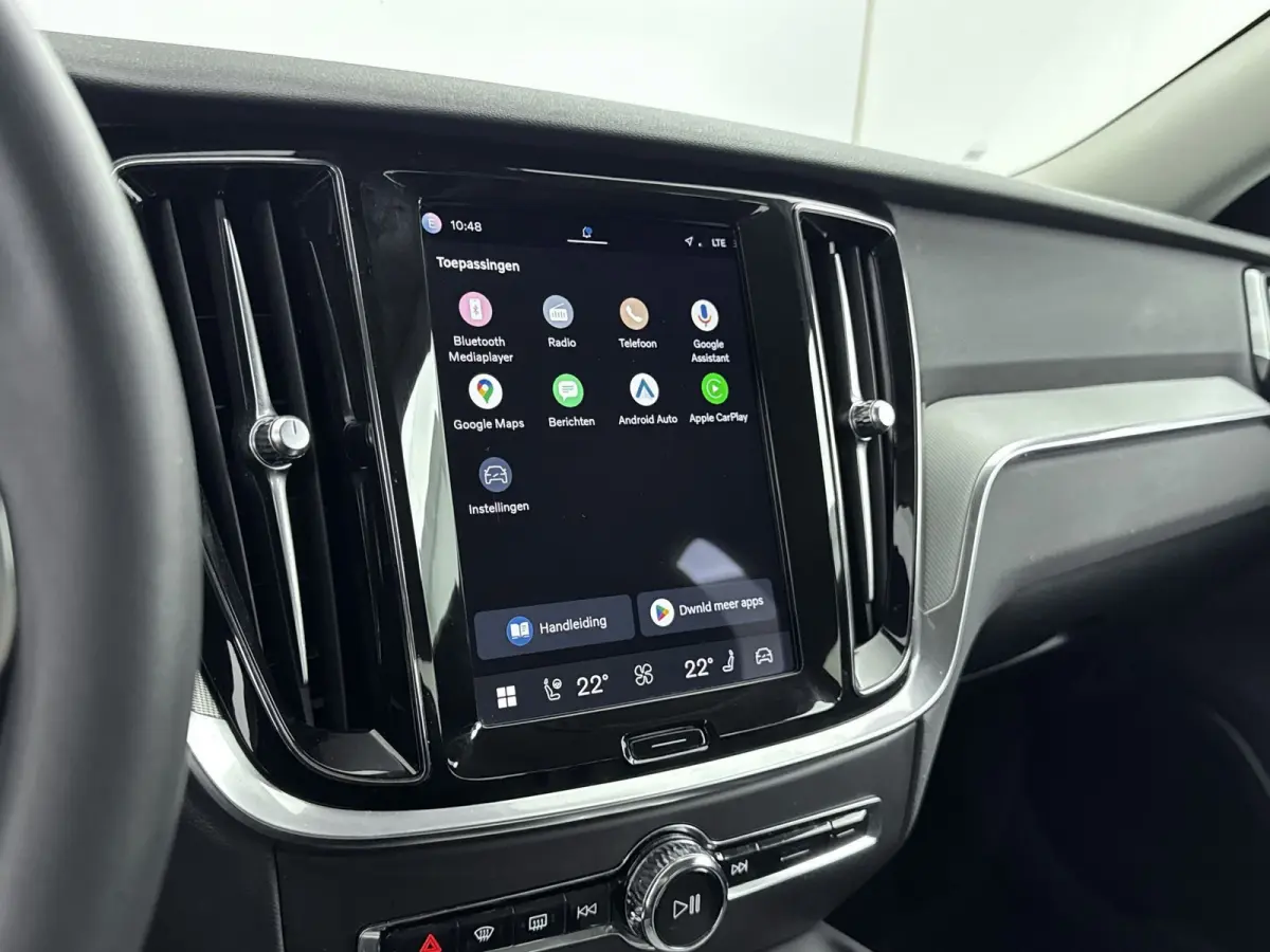 2.0 B4 Plus Dark | PDC V+A en Camera | Adaptive Cruiscontrol | Stoel + Stuurverwarming | Apple Carplay - Android Auto |