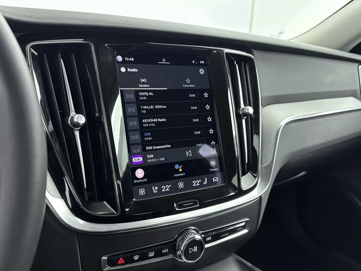 2.0 B4 Plus Dark | PDC V+A en Camera | Adaptive Cruiscontrol | Stoel + Stuurverwarming | Apple Carplay - Android Auto |