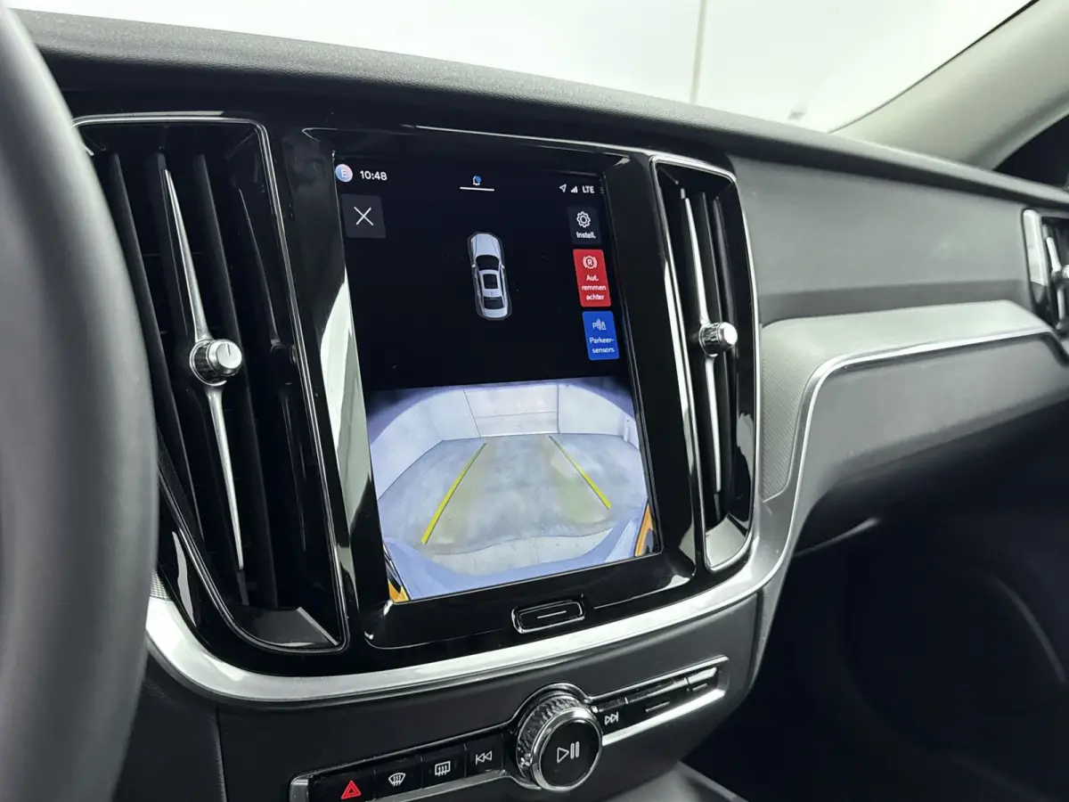 2.0 B4 Plus Dark | PDC V+A en Camera | Adaptive Cruiscontrol | Stoel + Stuurverwarming | Apple Carplay - Android Auto |