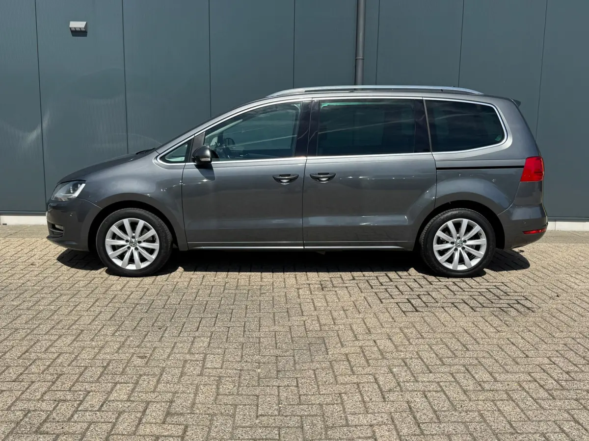 1.4 TSI Highline Edition 7 pers * Navigatiesysteem * Elektr. Schuifdeuren * Parkeersensoren * Cruise Control *