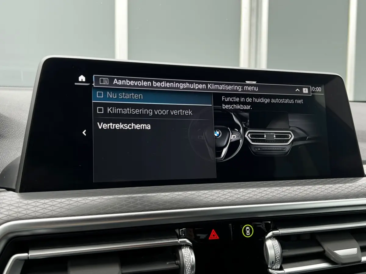 xDrive30e M-Sport | ACC | Camera | Leer | Sportstoelen | Navi