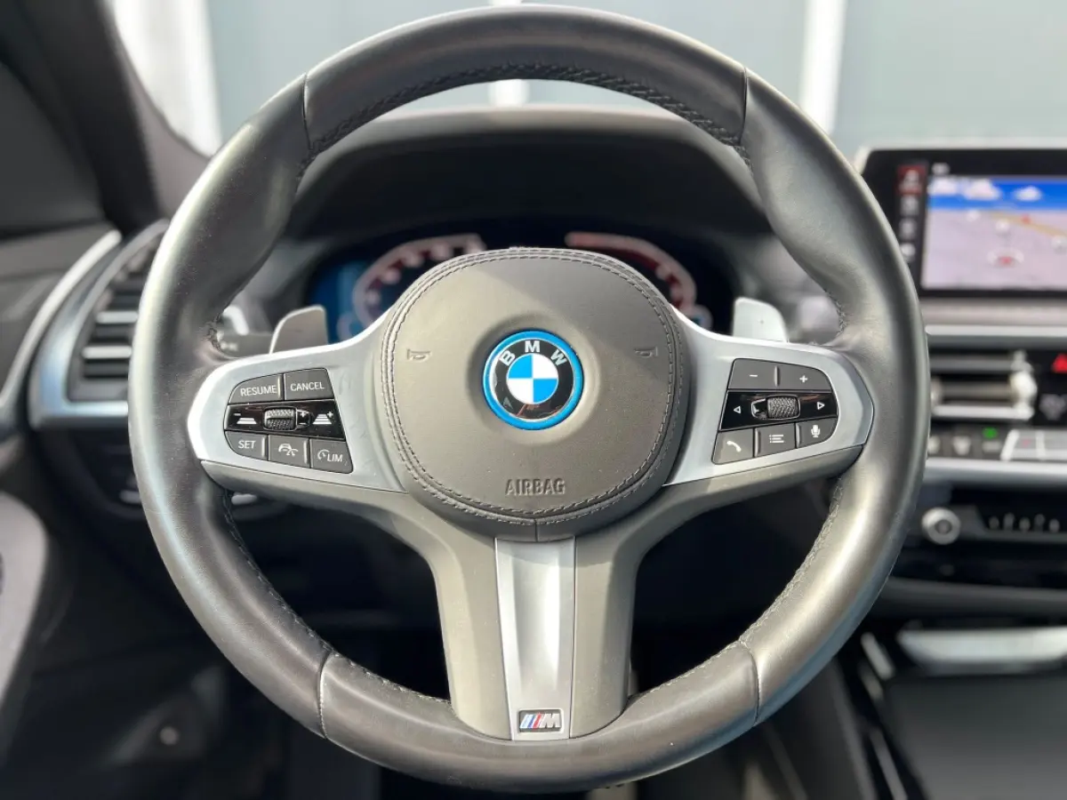 xDrive30e M-Sport | ACC | Camera | Leer | Sportstoelen | Navi