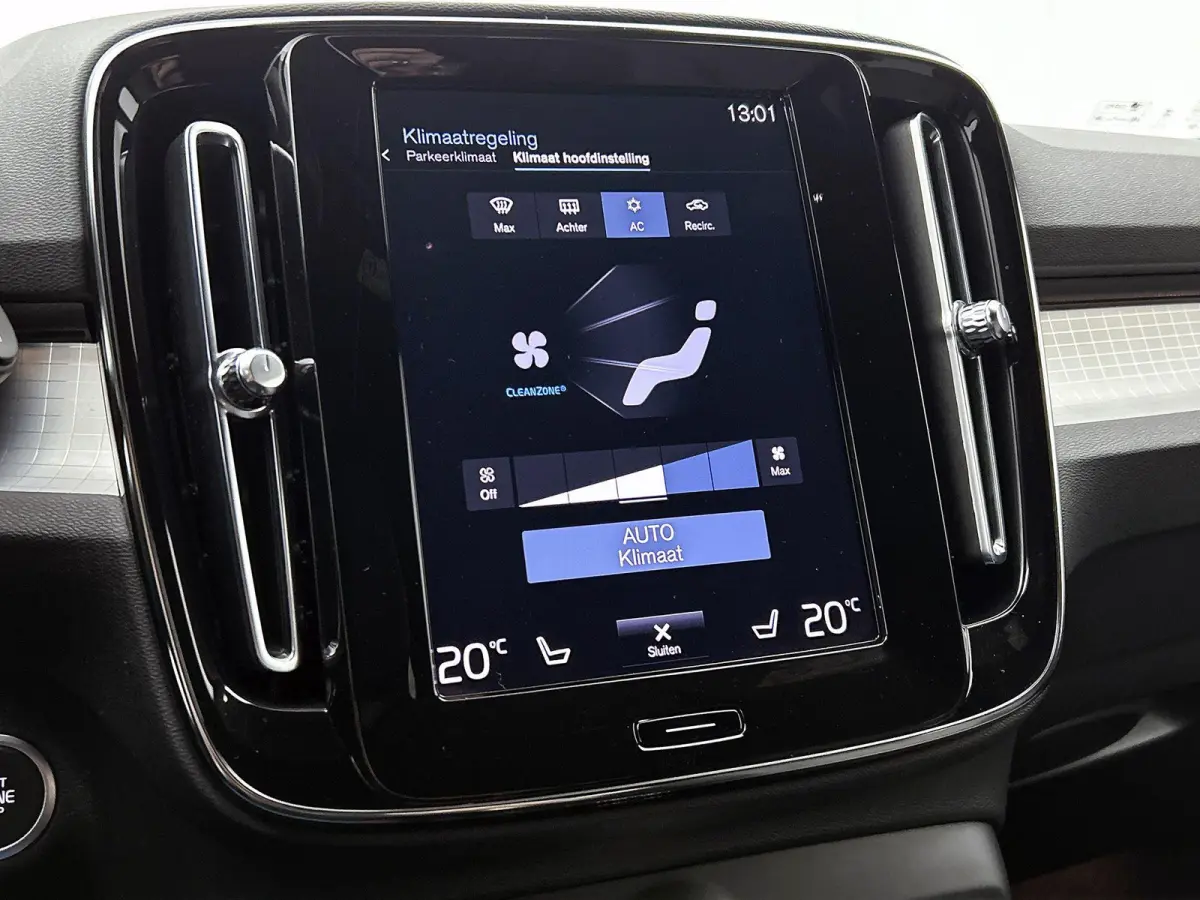T5 Plus Bright | HARMAN KARDON | ACHTERUITRIJCAMERA | STOELVERWARMING | STUURVERWARMING | NAVIGATIE | CLIMATE CONTROL | DAB RADIO | RIJSTROOKHULP | LICHTMETALEN VELGEN |