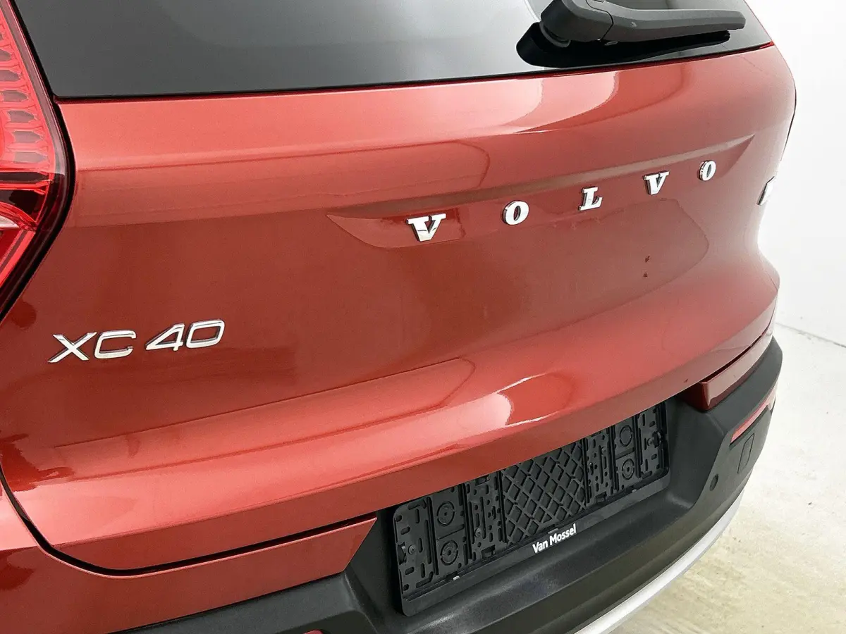 T5 Plus Bright | HARMAN KARDON | ACHTERUITRIJCAMERA | STOELVERWARMING | STUURVERWARMING | NAVIGATIE | CLIMATE CONTROL | DAB RADIO | RIJSTROOKHULP | LICHTMETALEN VELGEN |