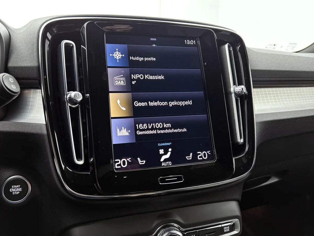 T5 Plus Bright | HARMAN KARDON | ACHTERUITRIJCAMERA | STOELVERWARMING | STUURVERWARMING | NAVIGATIE | CLIMATE CONTROL | DAB RADIO | RIJSTROOKHULP | LICHTMETALEN VELGEN |