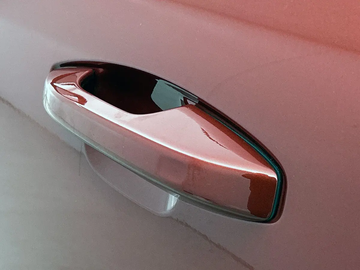 T5 Plus Bright | HARMAN KARDON | ACHTERUITRIJCAMERA | STOELVERWARMING | STUURVERWARMING | NAVIGATIE | CLIMATE CONTROL | DAB RADIO | RIJSTROOKHULP | LICHTMETALEN VELGEN |