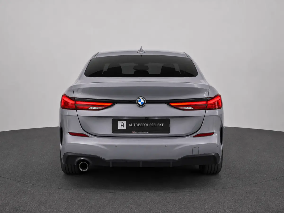 218i M-Sport | Sfeer | Camera | Dealer onderhouden