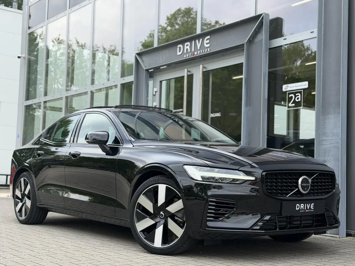 2.0 Recharge T8 AWD 455PK Plus Bright |Schuif/kantel dak|H/K|360Cam|AutoPilot