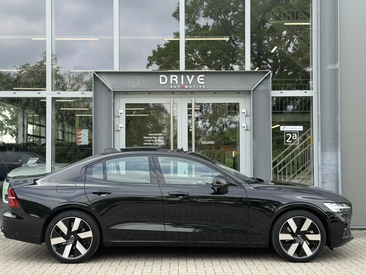 2.0 Recharge T8 AWD 455PK Plus Bright |Schuif/kantel dak|H/K|360Cam|AutoPilot