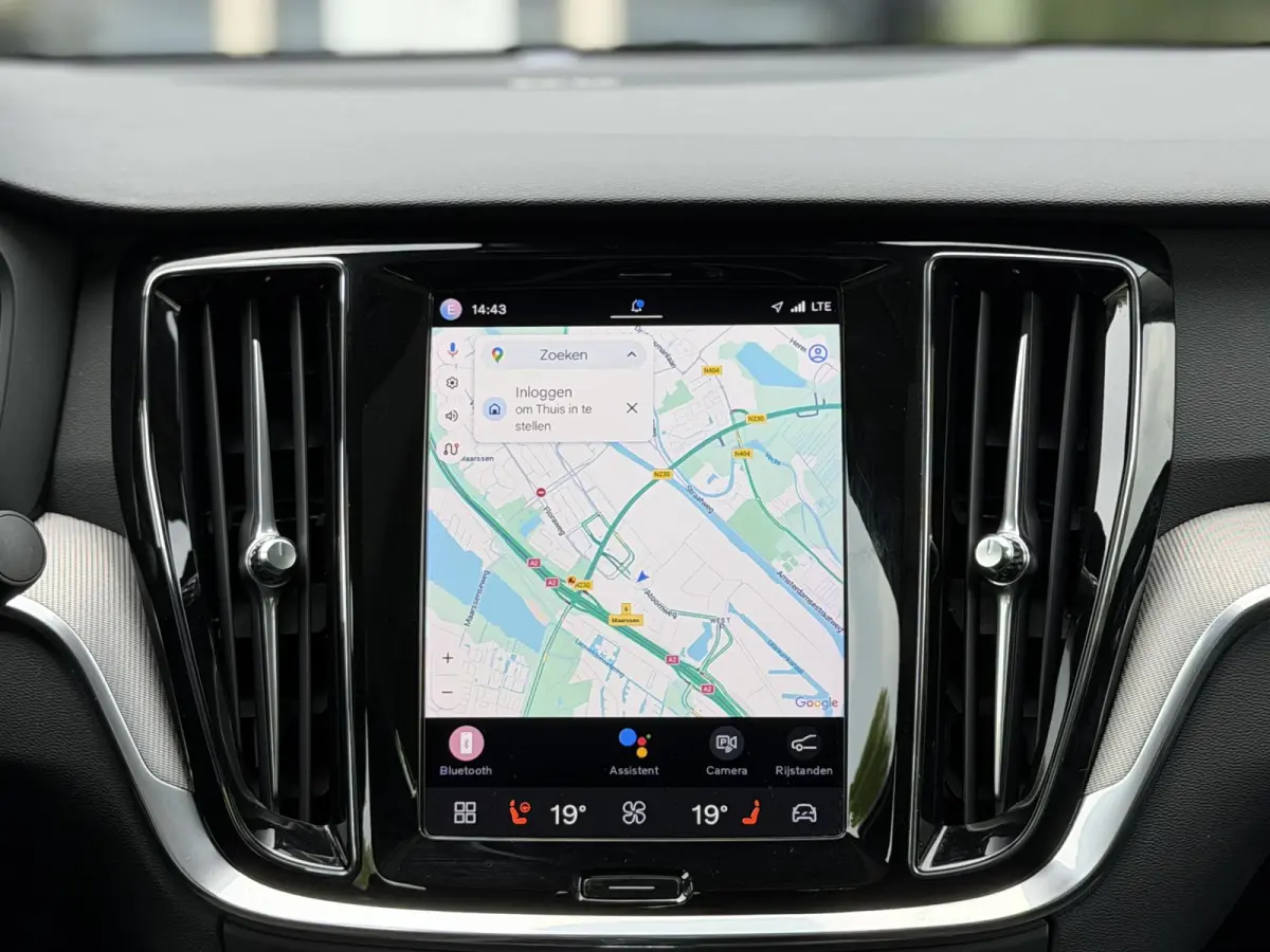 2.0 Recharge T8 AWD 455PK Plus Bright |Schuif/kantel dak|H/K|360Cam|AutoPilot