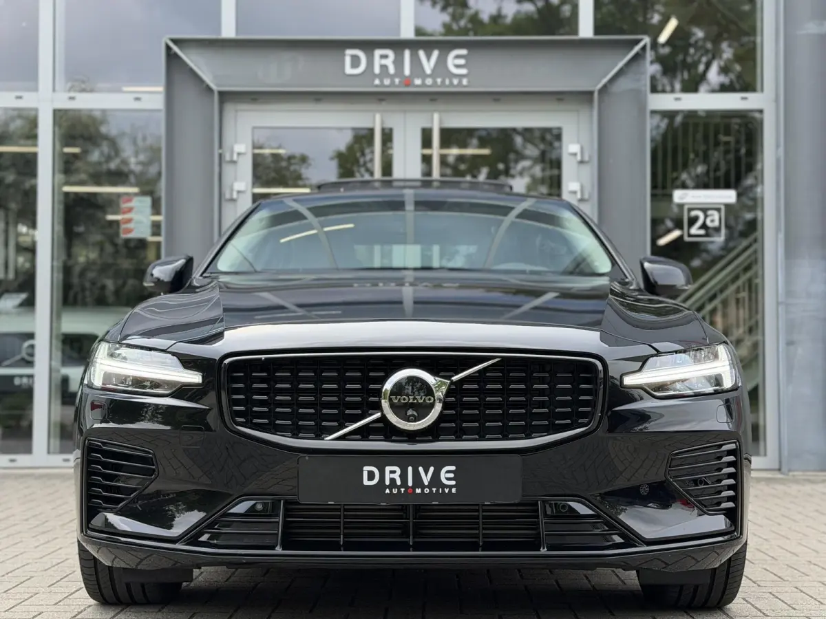 2.0 Recharge T8 AWD 455PK Plus Bright |Schuif/kantel dak|H/K|360Cam|AutoPilot