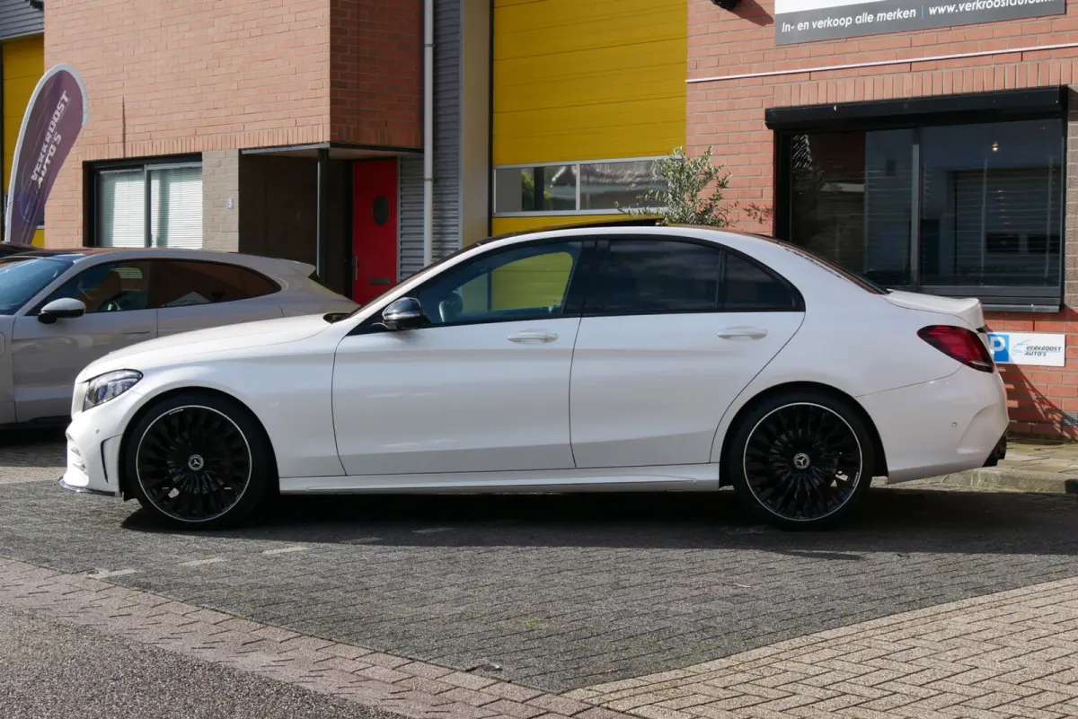 180 c43 AMG look. pano. leder. 360cam