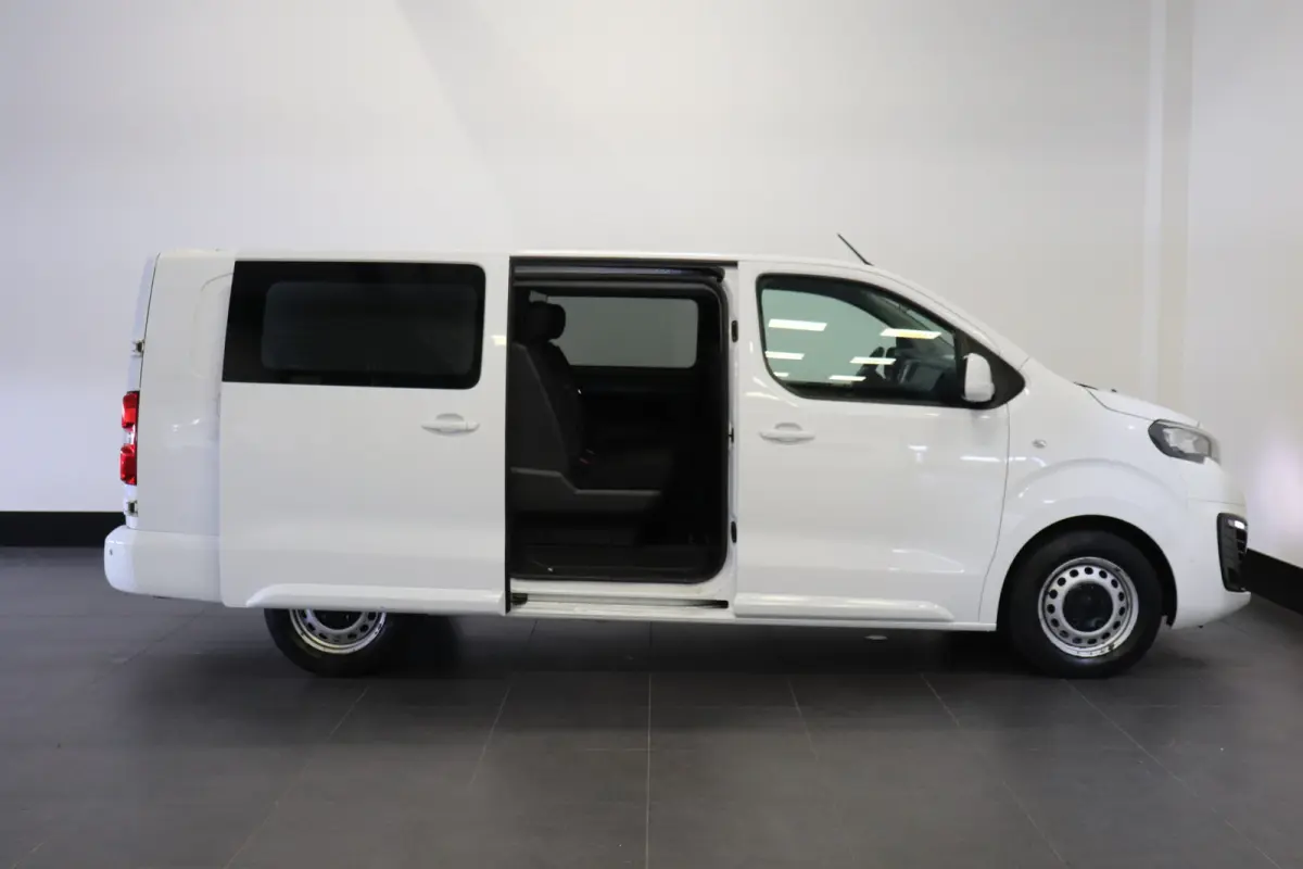2.0 BlueHDI 122PK L3 Dubbele Cabine EURO 6 - Airco - Cruise - Camera -  € 15.900,- Excl.
