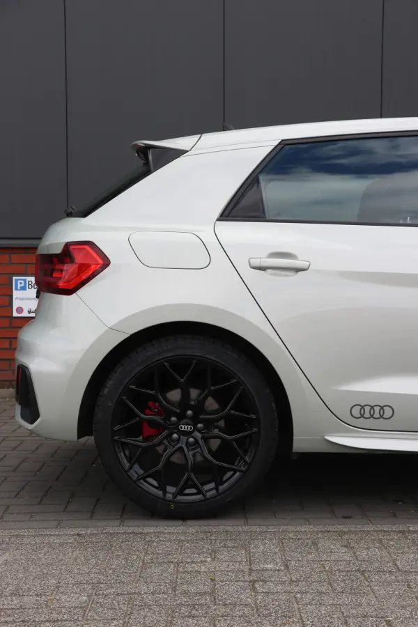 40 TFSI S line | halfleer | carplay | sonos audio