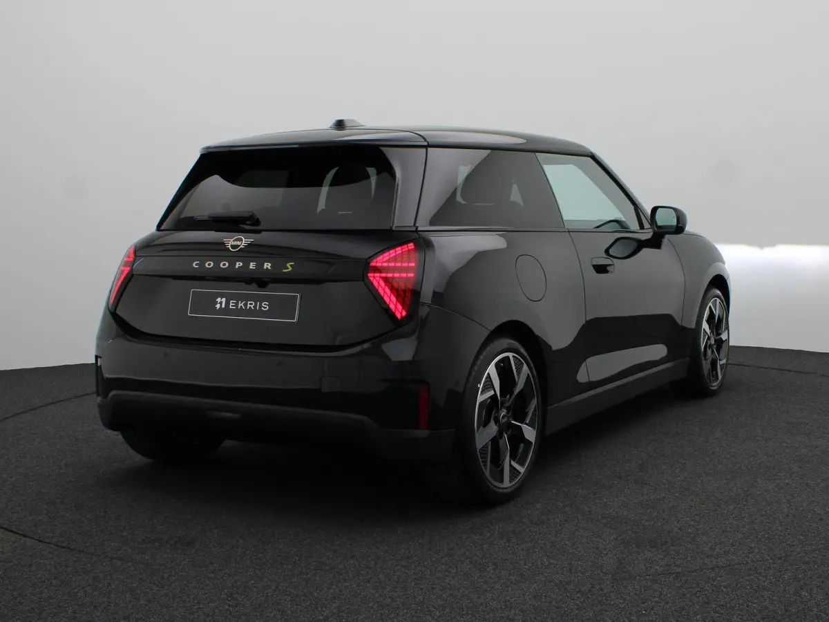 SE Classic M 54.2 kWh | Panorama Dak | Sportstuur