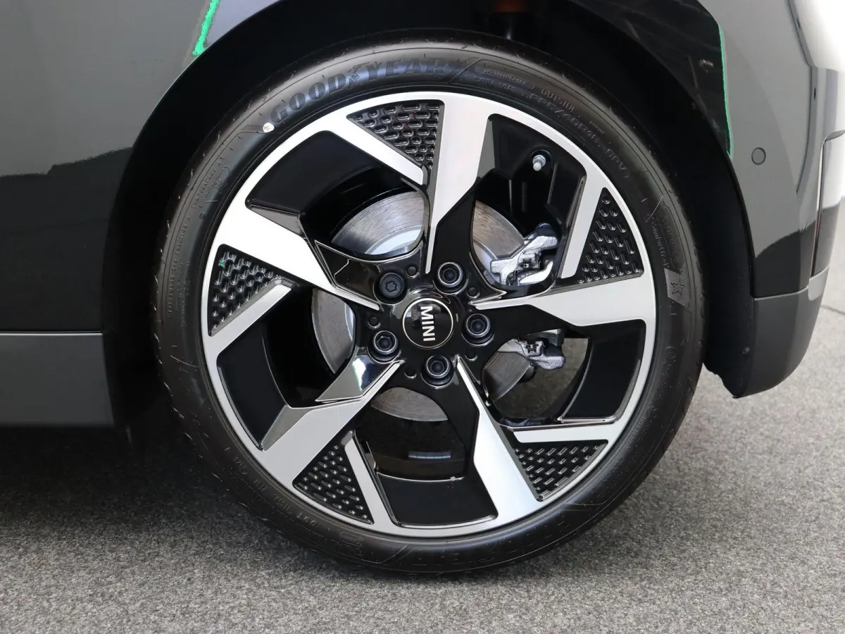 SE Classic M 54.2 kWh | Panorama Dak | Sportstuur