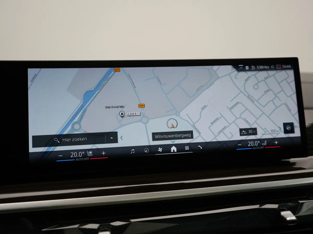 xDrive50e High Executive PHEV 490pk Dealer O.H. | Panodak Sky Lounge | M Sport | Luchtvering | Head Up | 360 Camera | Harman / Kardon | Nappa Lederen Comfortstoelen Memory & Verwarmd | Carbo