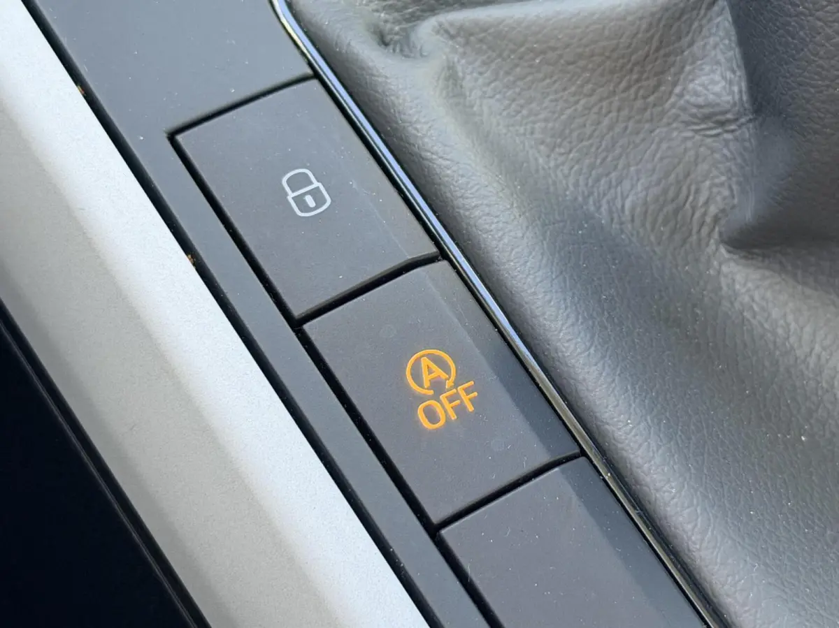 1.0 TSI Style Business Connect | Nieuw Model | Apple Carplay | Led | Dealer Onderhouden
