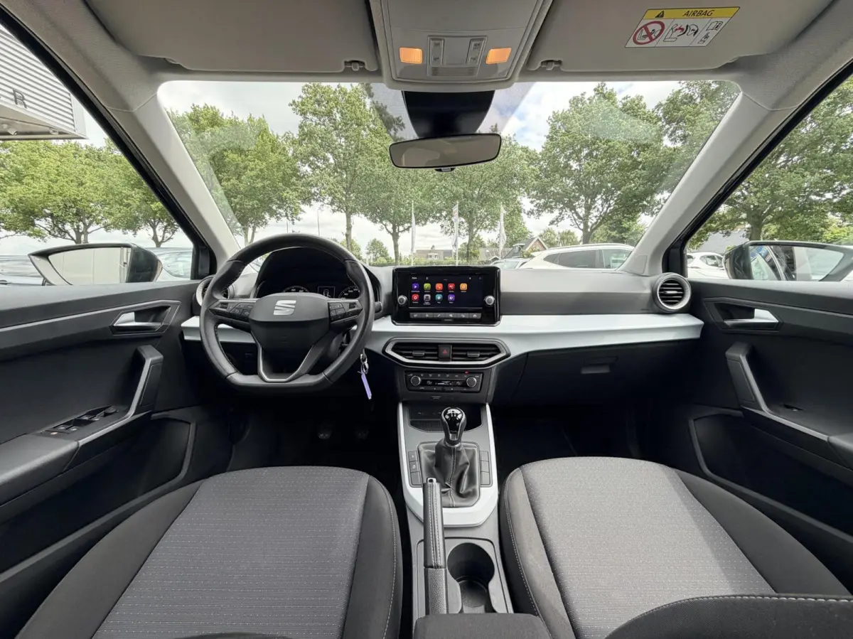 1.0 TSI Style Business Connect | Nieuw Model | Apple Carplay | Led | Dealer Onderhouden