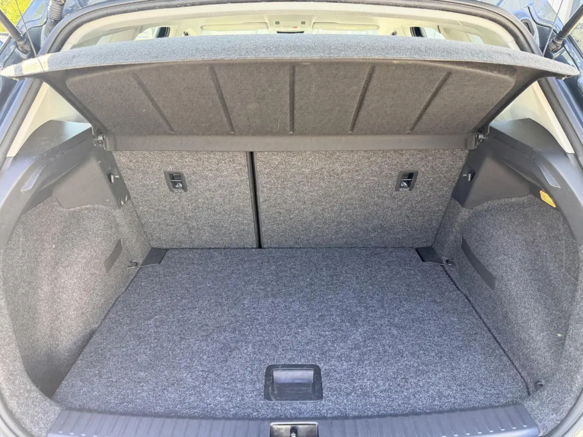1.0 TSI Style Business Connect | Nieuw Model | Apple Carplay | Led | Dealer Onderhouden