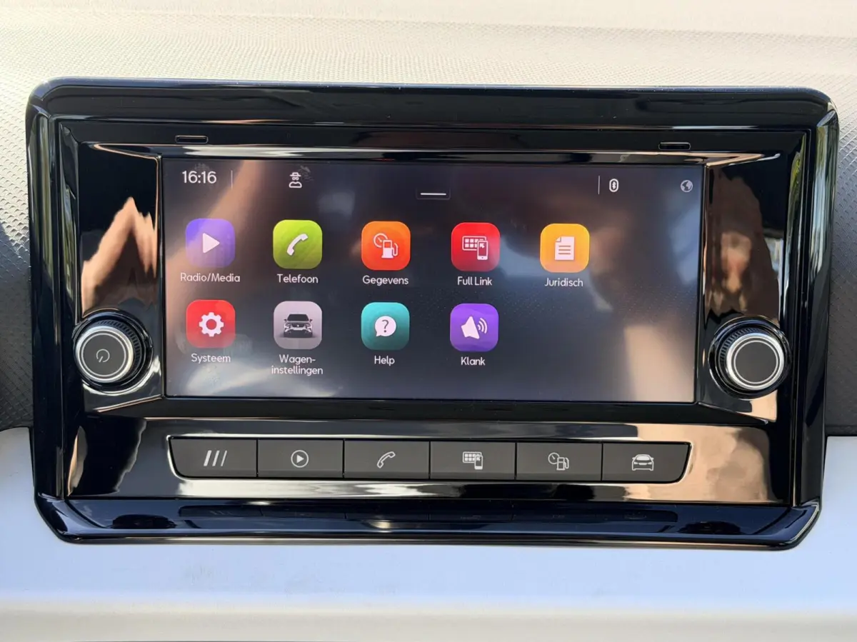 1.0 TSI Style Business Connect | Nieuw Model | Apple Carplay | Led | Dealer Onderhouden