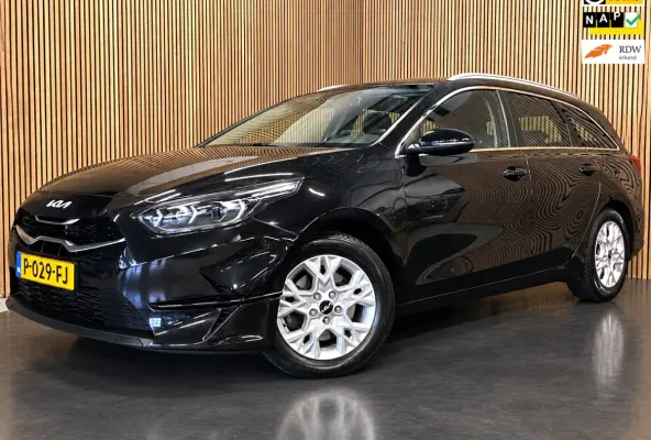 1.0 T-GDi DynamicLine|120PK|TREKHAAK|CAMERA|CARPLAY+ANDROID|CRUISE+CLIMATE|PDC-A|1e EIG|INCL.BTW|NL-AUTO|NAP|