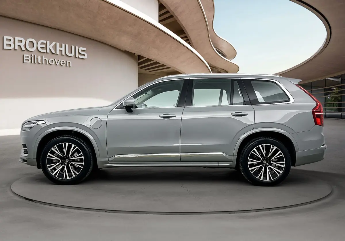 2.0 T8 Recharge AWD Core Bright | Trekhaak | BLIS | PDC V+A en Camera | Lederen bekleding | Stoel + Stuurverwarming |