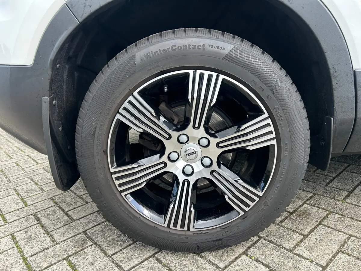 1.5 T3 Momentum | Camera | Cruise Control | Navigatie | Lane Assist | Spiegels dimmend |