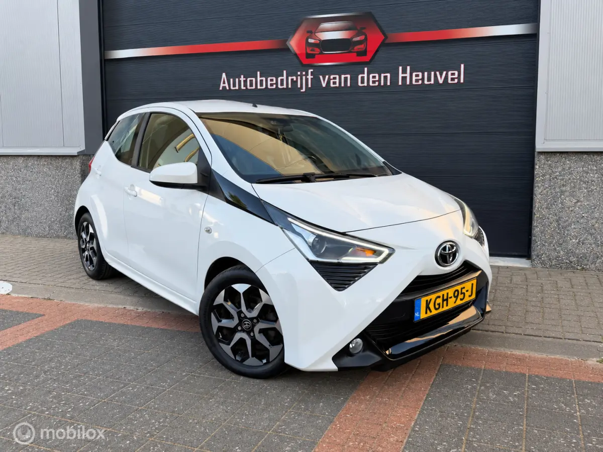 1.0 VVT-i Carplay |Airco |Dealer Onderhouden