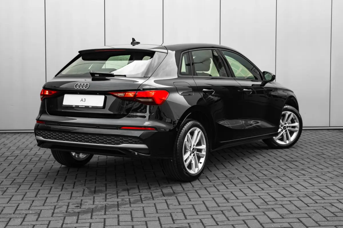Pro Line | Aluminium optiek in het interieur | Audi virtual cockpit | Cruise control