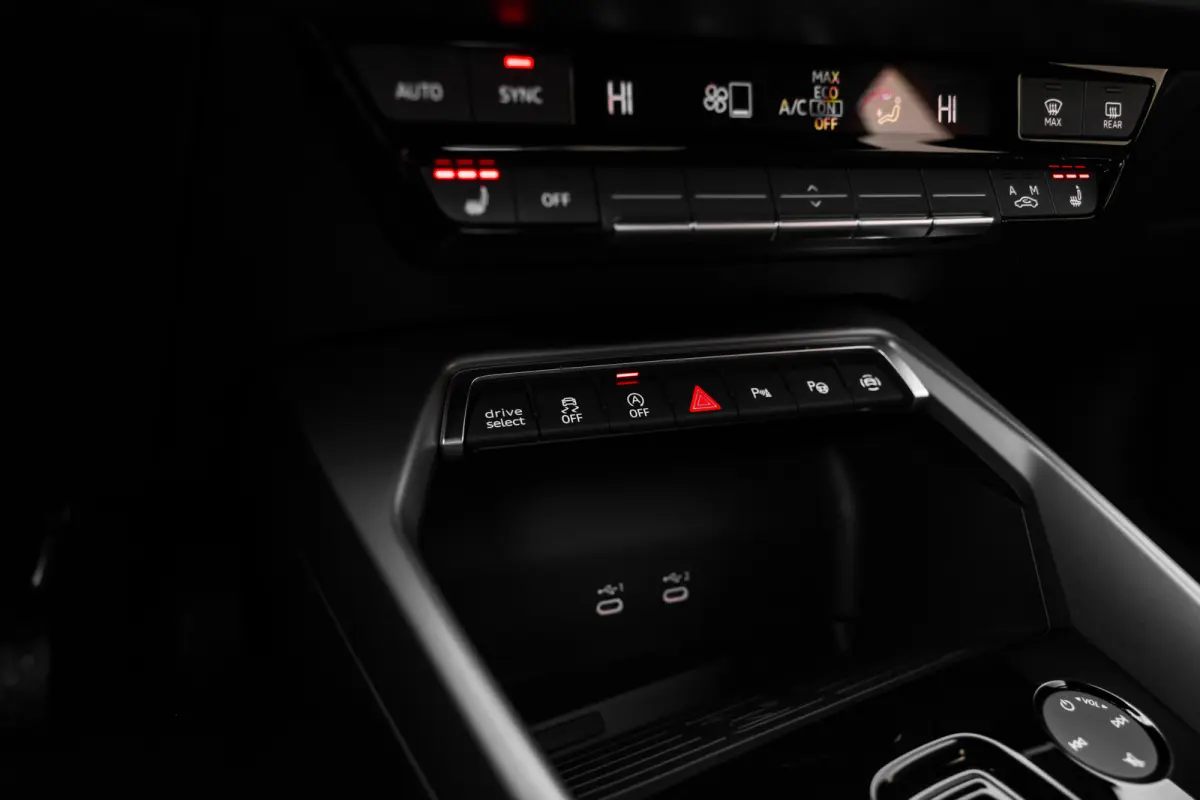 Pro Line | Aluminium optiek in het interieur | Audi virtual cockpit | Cruise control