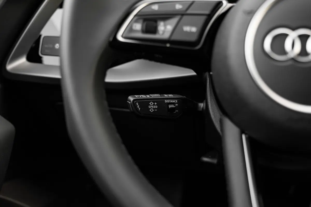 Pro Line | Aluminium optiek in het interieur | Audi virtual cockpit | Cruise control