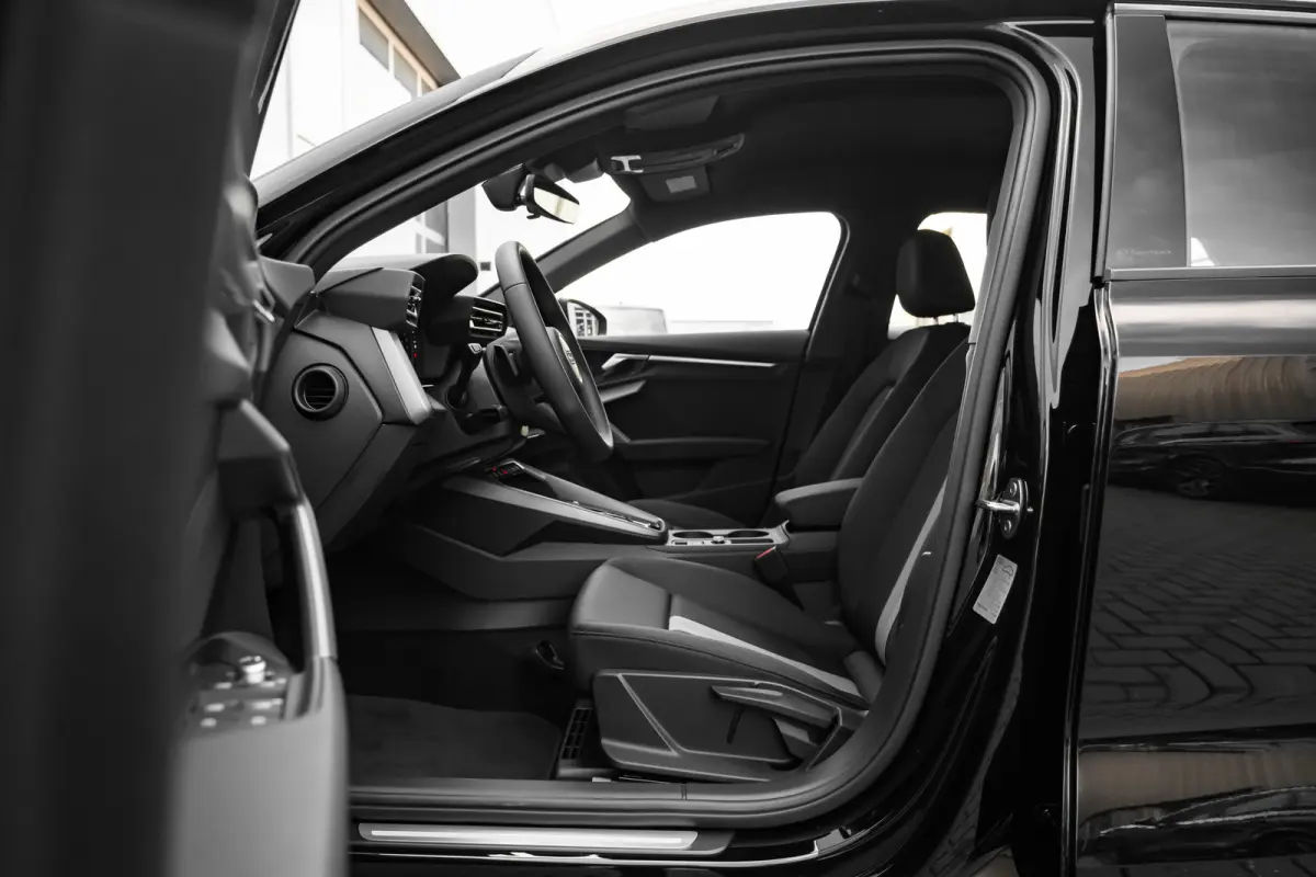 Pro Line | Aluminium optiek in het interieur | Audi virtual cockpit | Cruise control