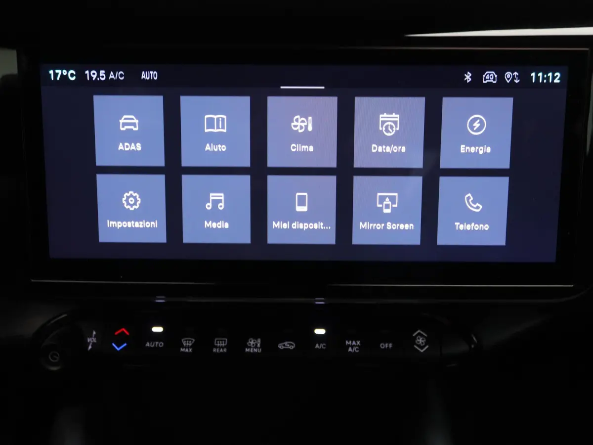 Elettrica 54 kWh | Apple Carplay/Android Auto | Climate control | 18" Lichtmetalen velgen | Parkeersensoren