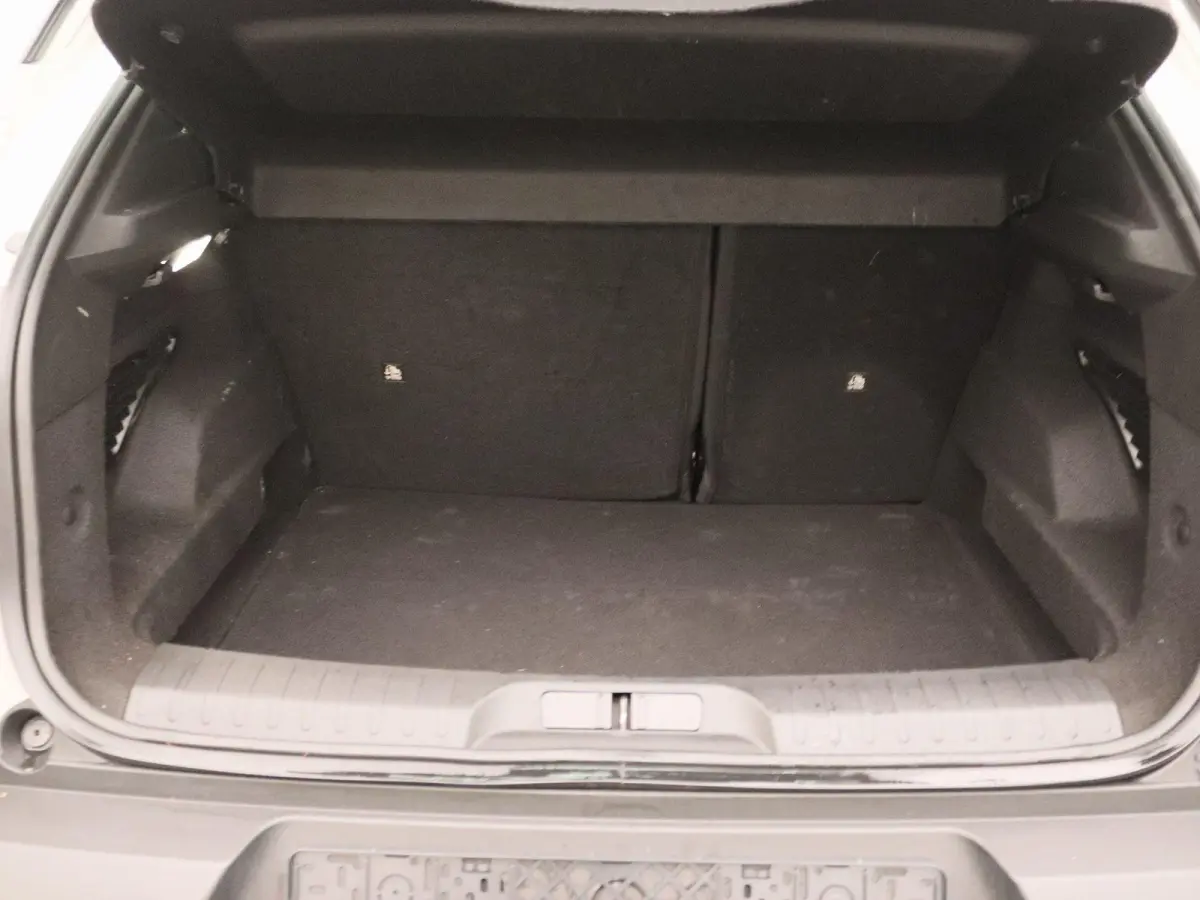 Elettrica 54 kWh | Apple Carplay/Android Auto | Climate control | 18" Lichtmetalen velgen | Parkeersensoren